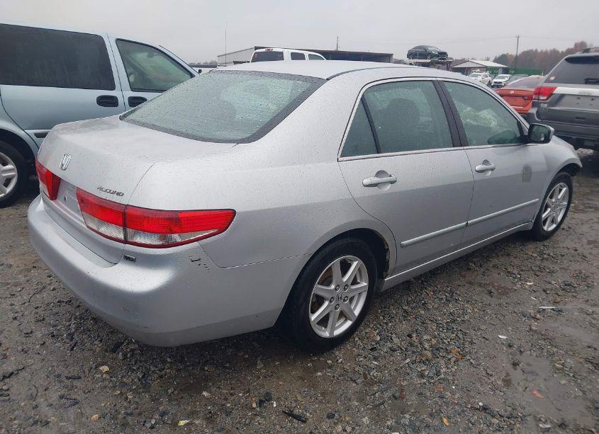 Photo 4 of 2003 Honda Accord 3.0 EX (VIN 1HGCM66823A035401)