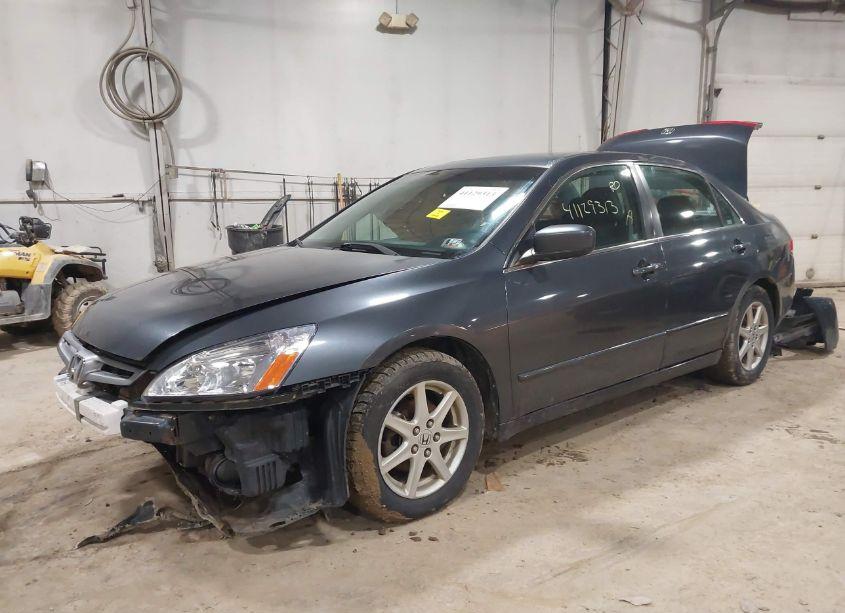 Photo 2 of 2003 Honda Accord 3.0 EX (VIN 1HGCM66823A087465)