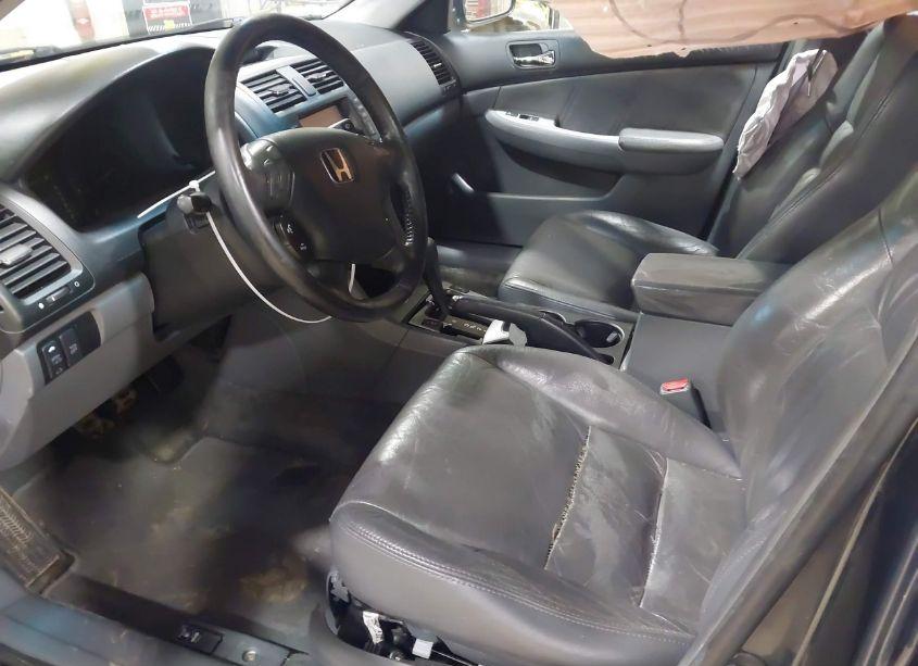 Photo 5 of 2003 Honda Accord 3.0 EX (VIN 1HGCM66823A087465)