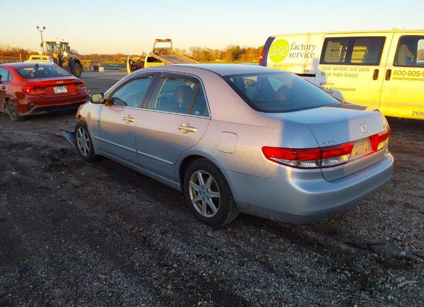 Photo 3 of 2003 Honda Accord 3.0 EX (VIN 1HGCM66823A091256)