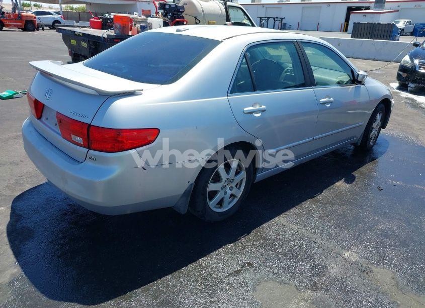 Photo 4 of 2005 Honda Accord 3.0 EX (VIN 1HGCM66825A041945)