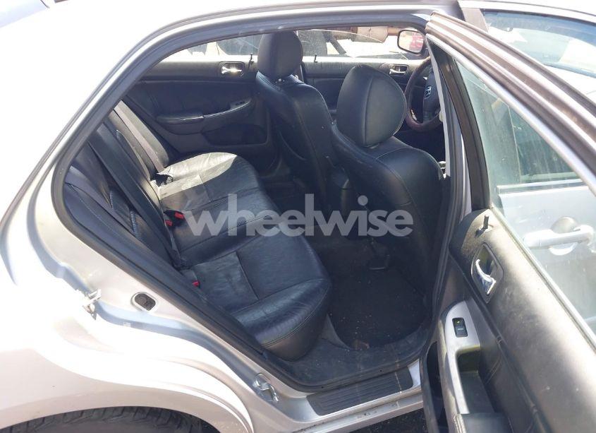 Photo 8 of 2005 Honda Accord 3.0 EX (VIN 1HGCM66825A041945)