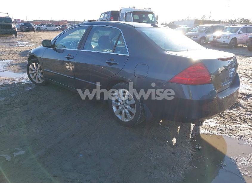 Photo 3 of 2007 Honda Accord 3.0 EX (VIN 1HGCM66827A056576)