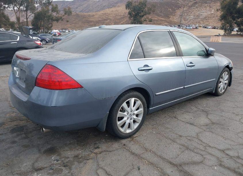 Photo 4 of 2007 Honda Accord 3.0 EX (VIN 1HGCM66827A066055)