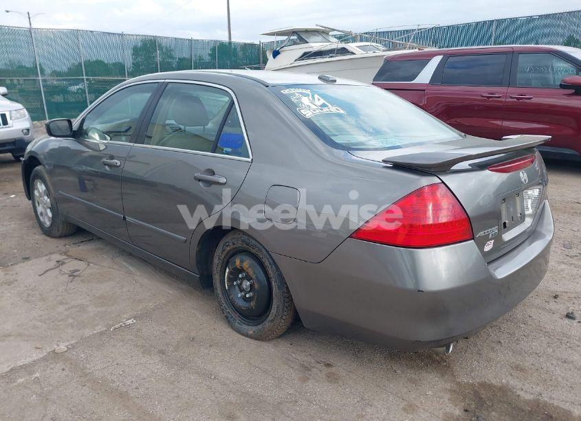 Photo 3 of 2007 Honda Accord 3.0 EX (VIN 1HGCM66827A098312)