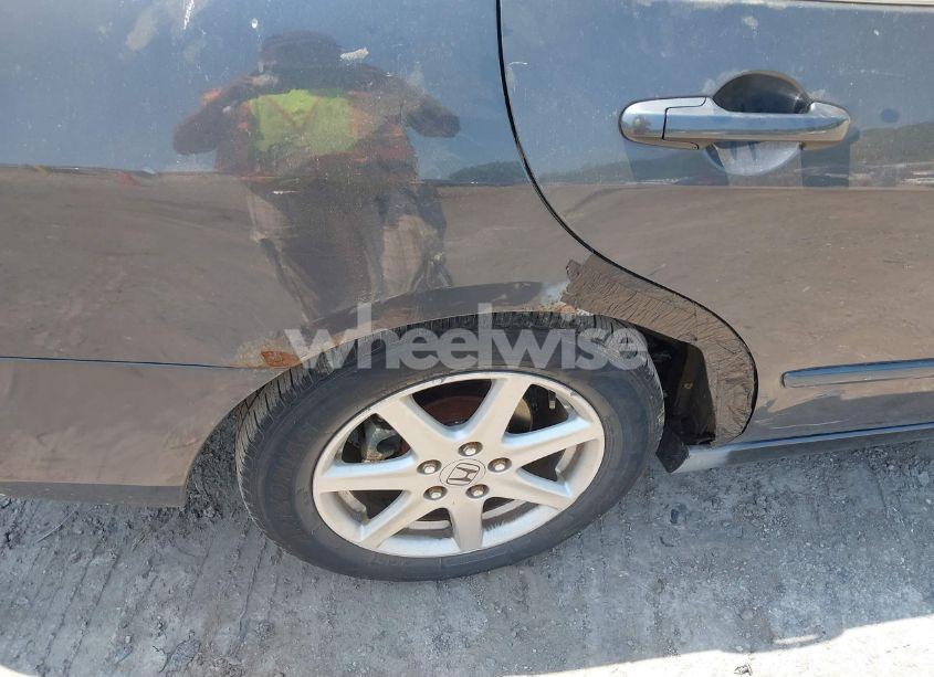 Photo 14 of 2003 Honda Accord 3.0 EX (VIN 1HGCM66833A055298)