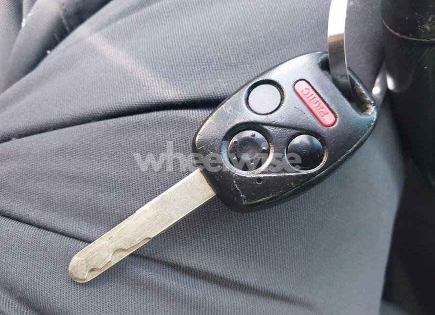 Photo 11 of 2005 Honda Accord 3.0 EX (VIN 1HGCM66835A018979)