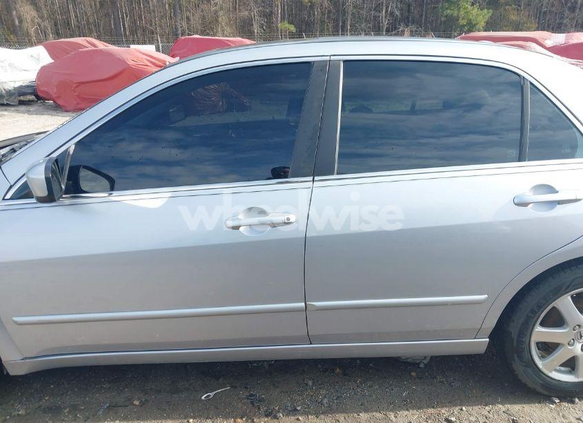 Photo 14 of 2005 Honda Accord 3.0 EX (VIN 1HGCM66835A018979)