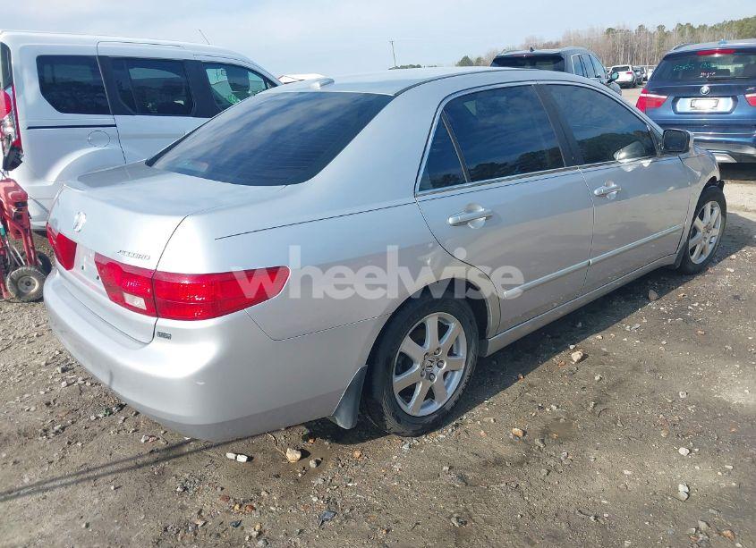 Photo 4 of 2005 Honda Accord 3.0 EX (VIN 1HGCM66835A018979)