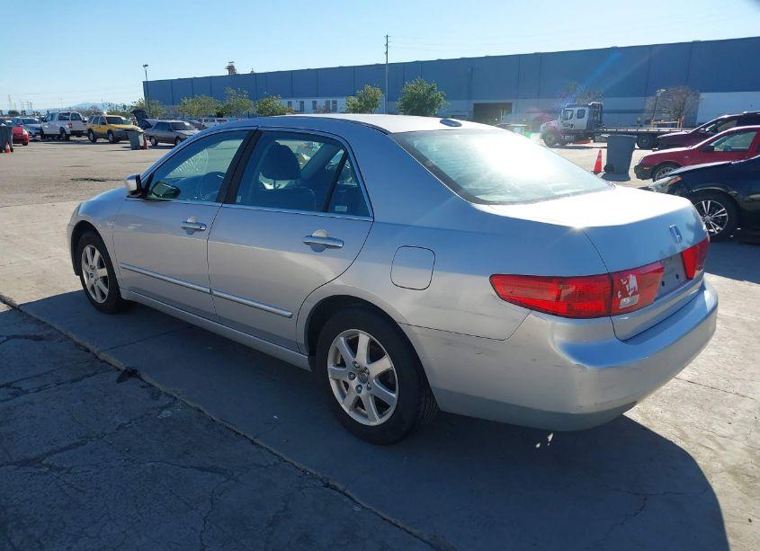 Photo 3 of 2005 Honda Accord 3.0 EX (VIN 1HGCM66835A078065)