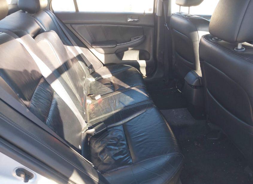 Photo 8 of 2005 Honda Accord 3.0 EX (VIN 1HGCM66835A078065)