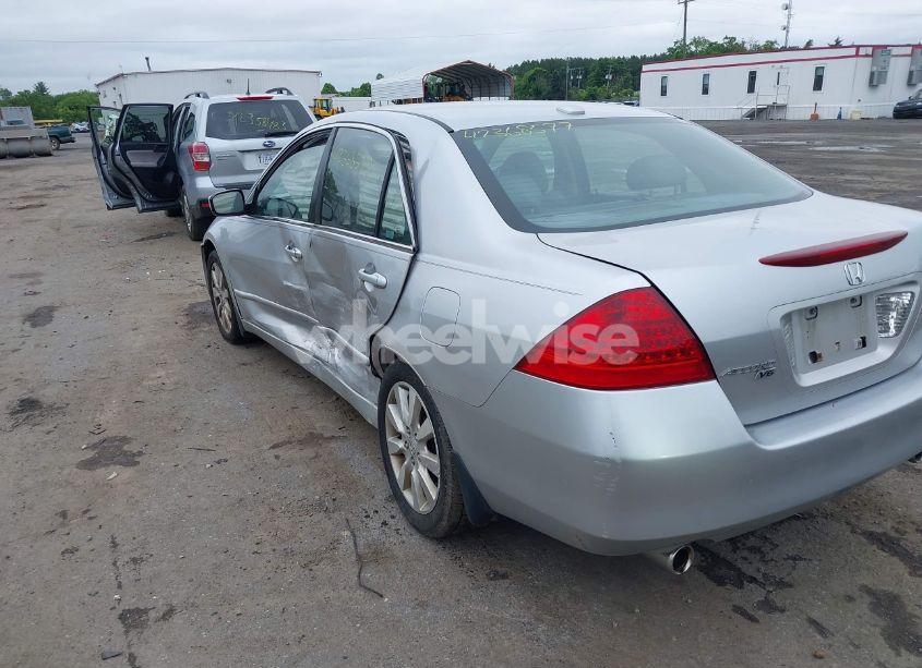 Photo 3 of 2006 Honda Accord 3.0 EX (VIN 1HGCM66836A035878)