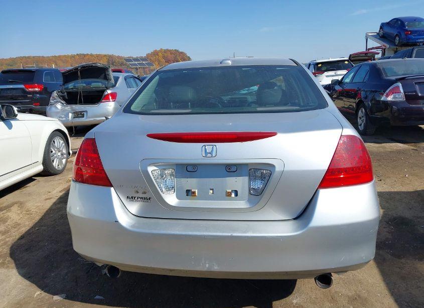 Photo 17 of 2006 Honda Accord 3.0 EX (VIN 1HGCM66836A075202)