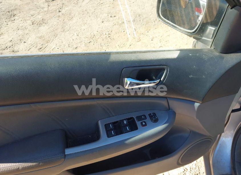 Photo 14 of 2007 Honda Accord 3.0 EX (VIN 1HGCM66837A038328)