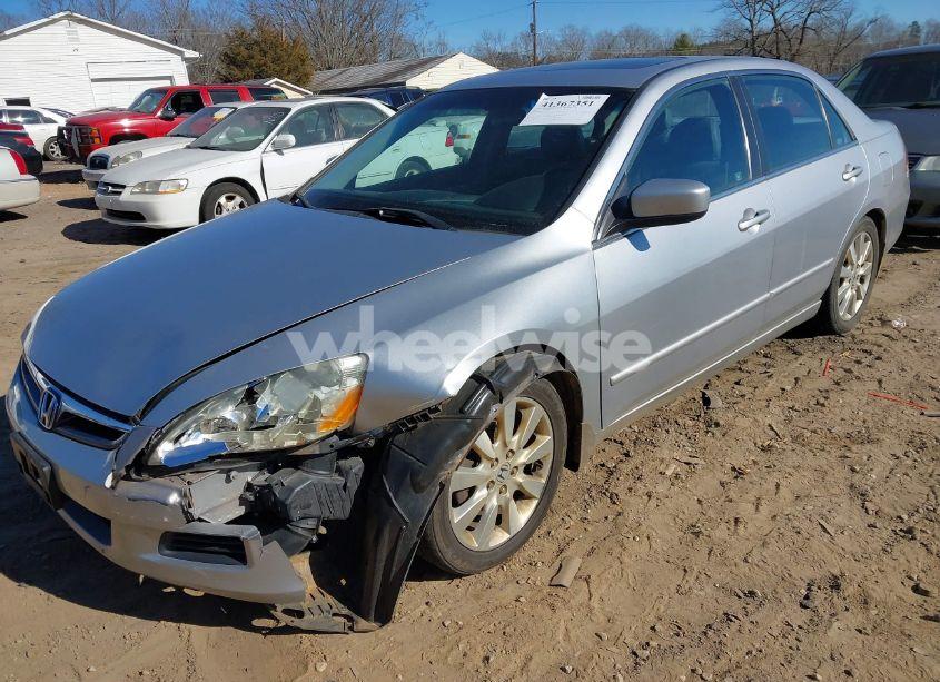 Photo 2 of 2007 Honda Accord 3.0 EX (VIN 1HGCM66837A038328)