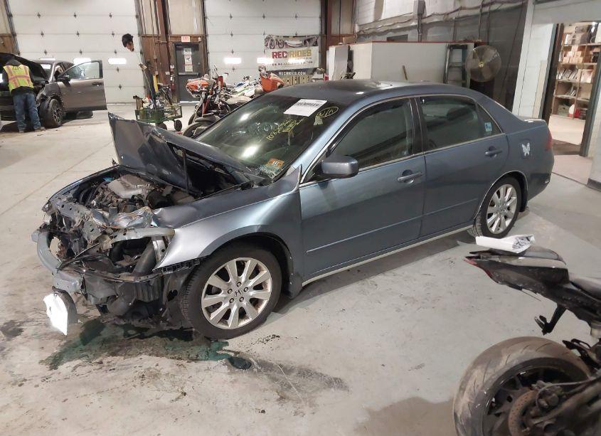 Photo 2 of 2007 Honda Accord SDN (VIN 1HGCM66837A065707)