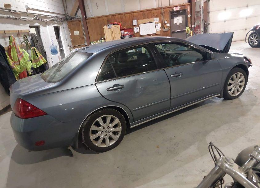 Photo 4 of 2007 Honda Accord SDN (VIN 1HGCM66837A065707)