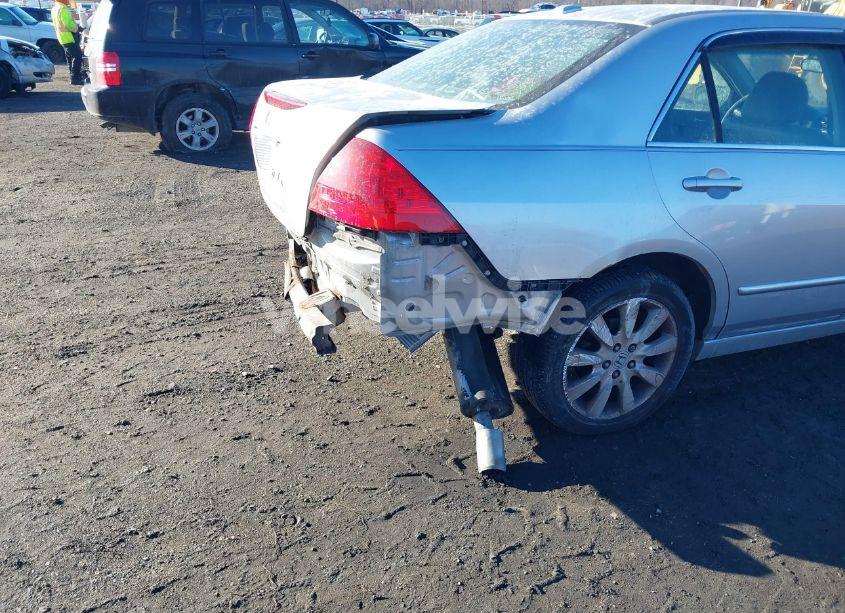 Photo 13 of 2007 Honda Accord 3.0 EX (VIN 1HGCM66837A073726)