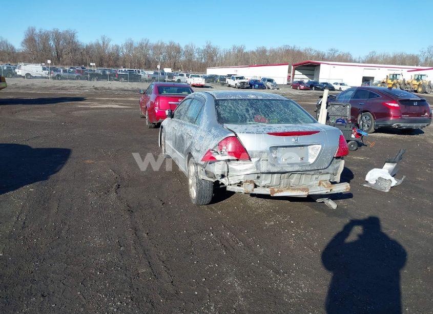 Photo 3 of 2007 Honda Accord 3.0 EX (VIN 1HGCM66837A073726)