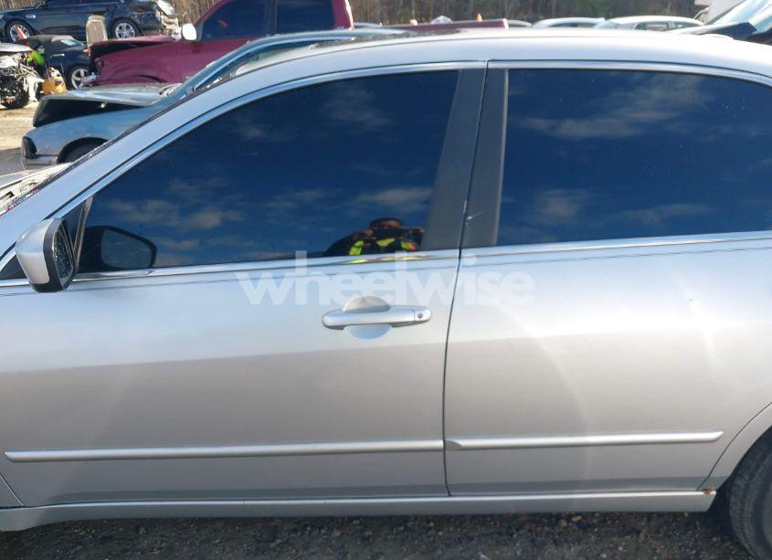 Photo 15 of 2005 Honda Accord 3.0 EX (VIN 1HGCM66845A051487)
