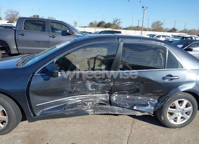 Photo 14 of 2005 Honda Accord 3.0 EX (VIN 1HGCM66845A071268)