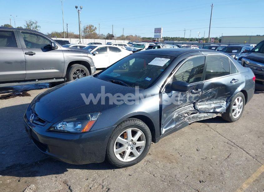 Photo 2 of 2005 Honda Accord 3.0 EX (VIN 1HGCM66845A071268)