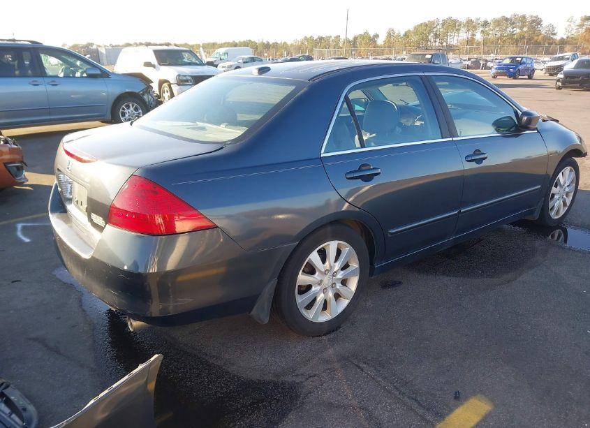 Photo 4 of 2006 Honda Accord 3.0 EX (VIN 1HGCM66846A070526)
