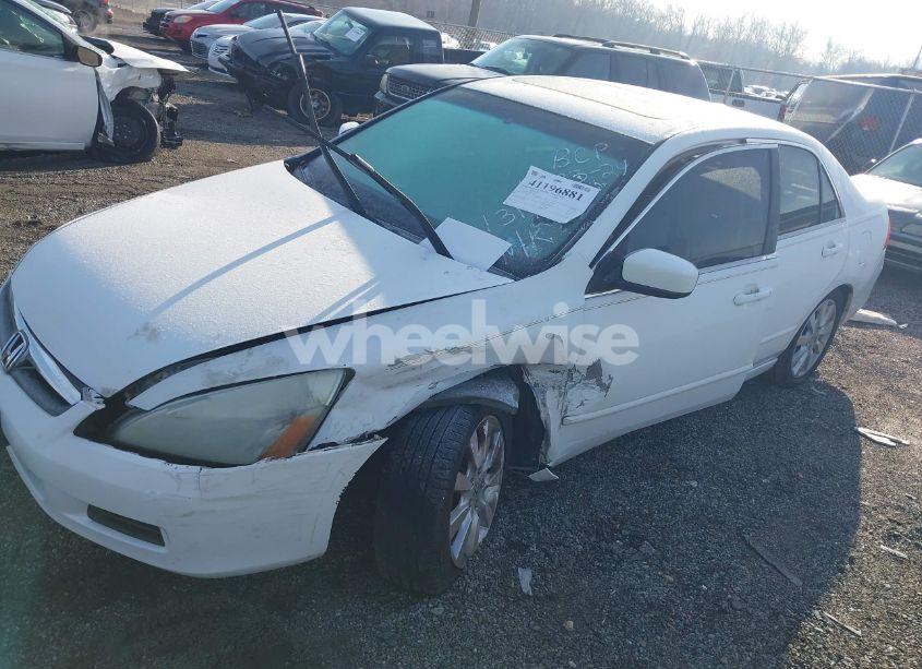 Photo 2 of 2007 Honda Accord 3.0 EX (VIN 1HGCM66847A081740)