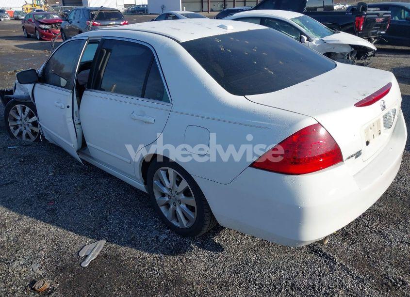 Photo 3 of 2007 Honda Accord 3.0 EX (VIN 1HGCM66847A081740)