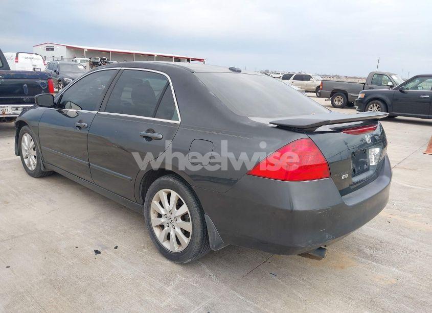 Photo 3 of 2007 Honda Accord 3.0 EX (VIN 1HGCM66847A086601)