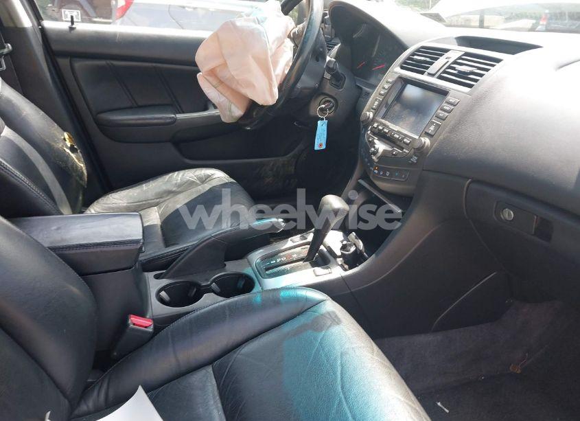 Photo 5 of 2004 Honda Accord SDN EX (VIN 1HGCM66854A045874)