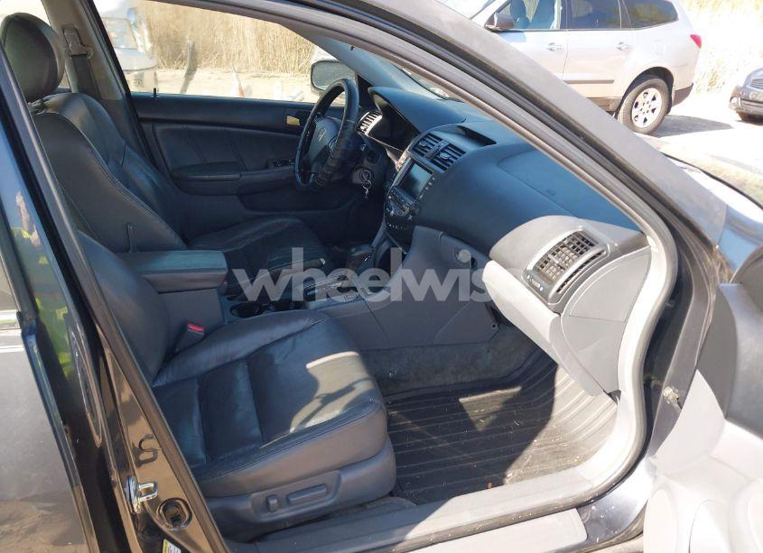 Photo 5 of 2006 Honda Accord 3.0 EX (VIN 1HGCM66856A011145)