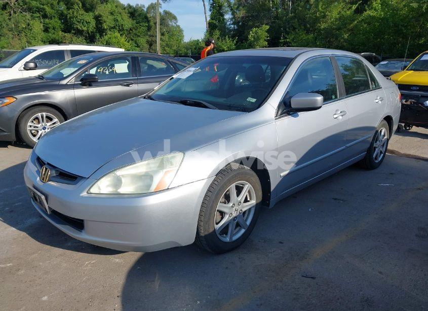 Photo 2 of 2003 Honda Accord 3.0 EX (VIN 1HGCM66863A087551)