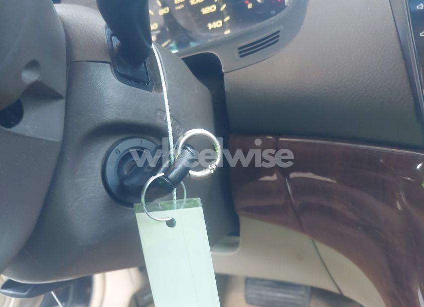 Photo 11 of 2006 Honda Accord 3.0 EX (VIN 1HGCM66866A020100)