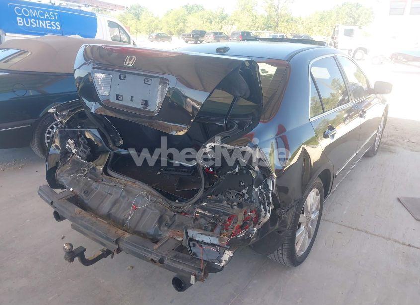 Photo 4 of 2006 Honda Accord 3.0 EX (VIN 1HGCM66866A020100)