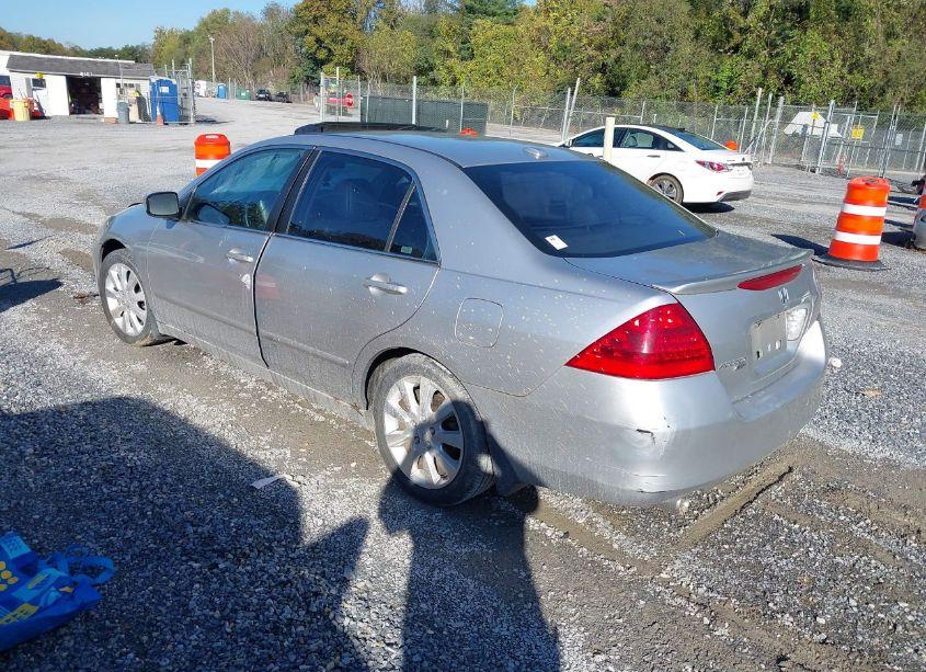 Photo 3 of 2006 Honda Accord 3.0 EX (VIN 1HGCM66866A034031)