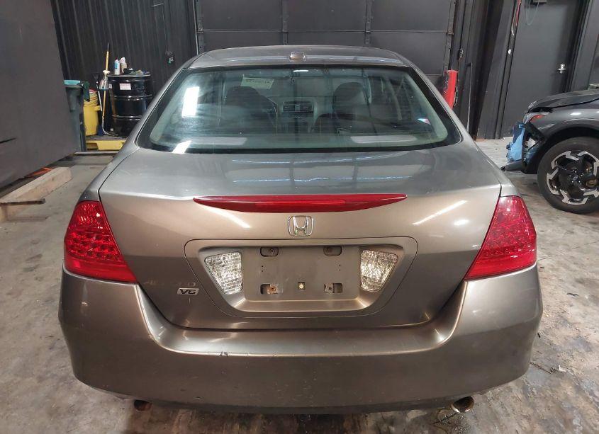 Photo 16 of 2006 Honda Accord 3.0 EX (VIN 1HGCM66866A073427)