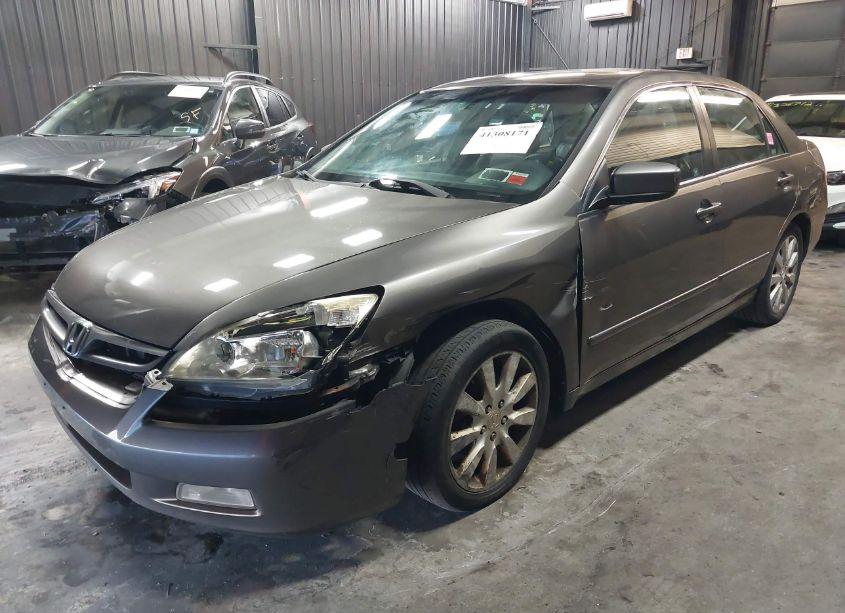 Photo 2 of 2006 Honda Accord 3.0 EX (VIN 1HGCM66866A073427)