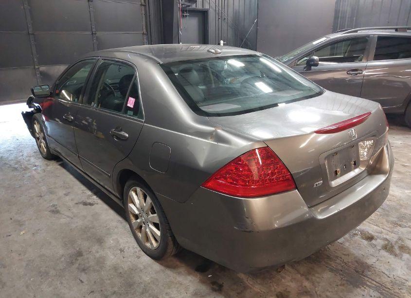 Photo 3 of 2006 Honda Accord 3.0 EX (VIN 1HGCM66866A073427)