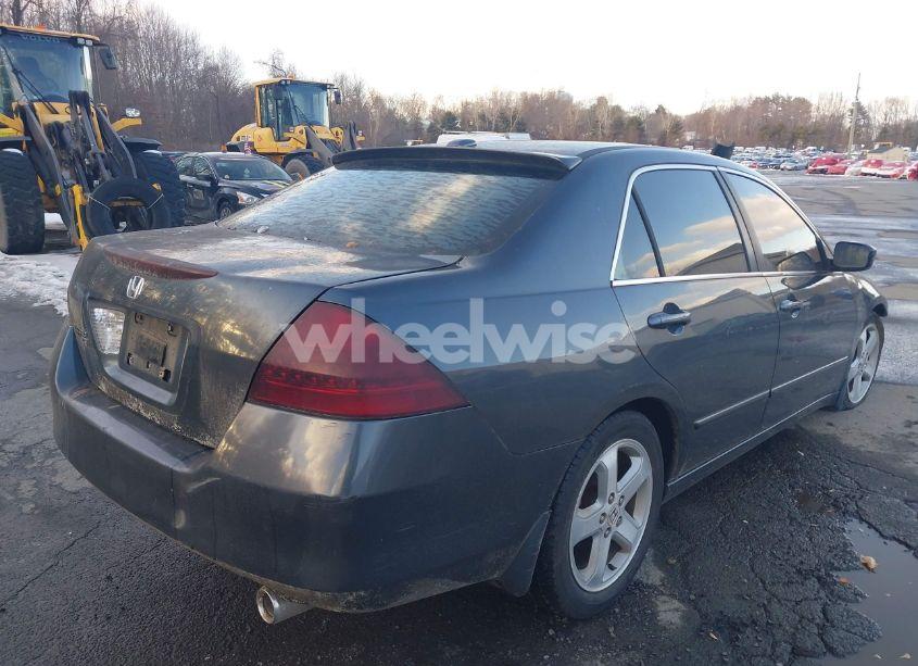 Photo 4 of 2007 Honda Accord 3.0 EX (VIN 1HGCM66867A091041)