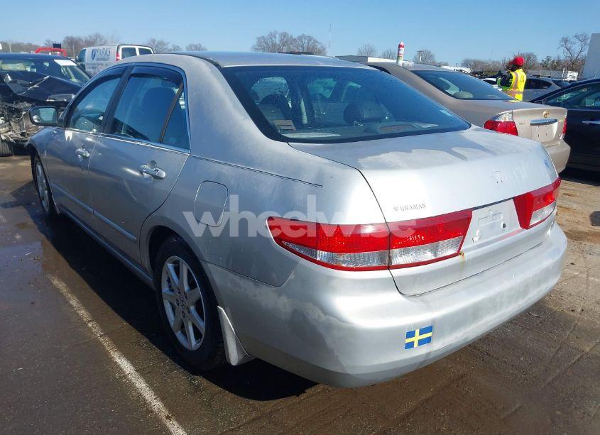 Photo 3 of 2003 Honda Accord 3.0 EX (VIN 1HGCM66873A028587)