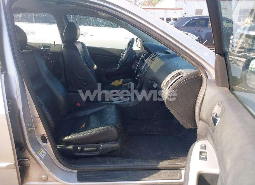 Photo 5 of 2003 Honda Accord 3.0 EX (VIN 1HGCM66873A028587)