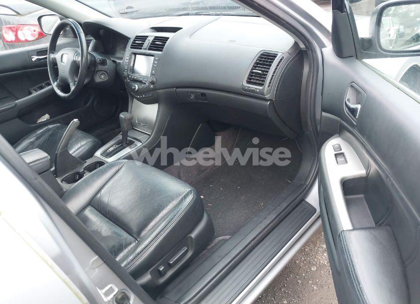 Photo 5 of 2004 Honda Accord 3.0 EX (VIN 1HGCM66874A021995)