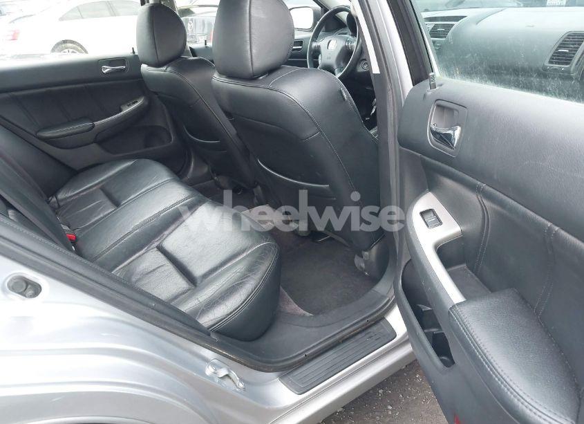 Photo 8 of 2004 Honda Accord 3.0 EX (VIN 1HGCM66874A021995)