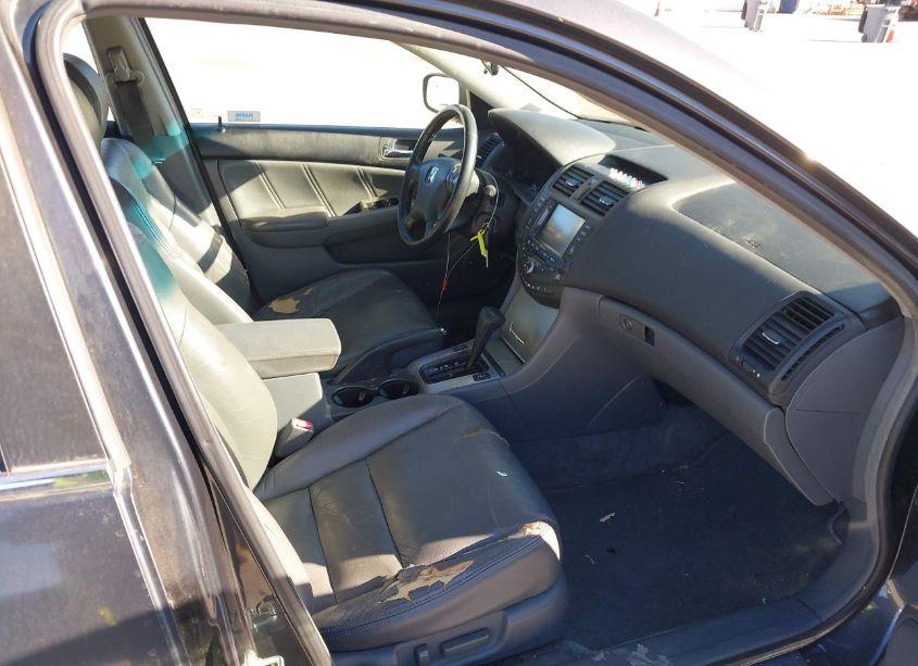 Photo 5 of 2004 Honda Accord 3.0 EX (VIN 1HGCM66874A100583)