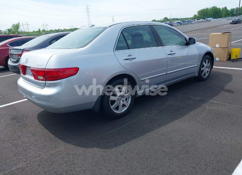 Photo 4 of 2005 Honda Accord 3.0 EX (VIN 1HGCM66875A077467)