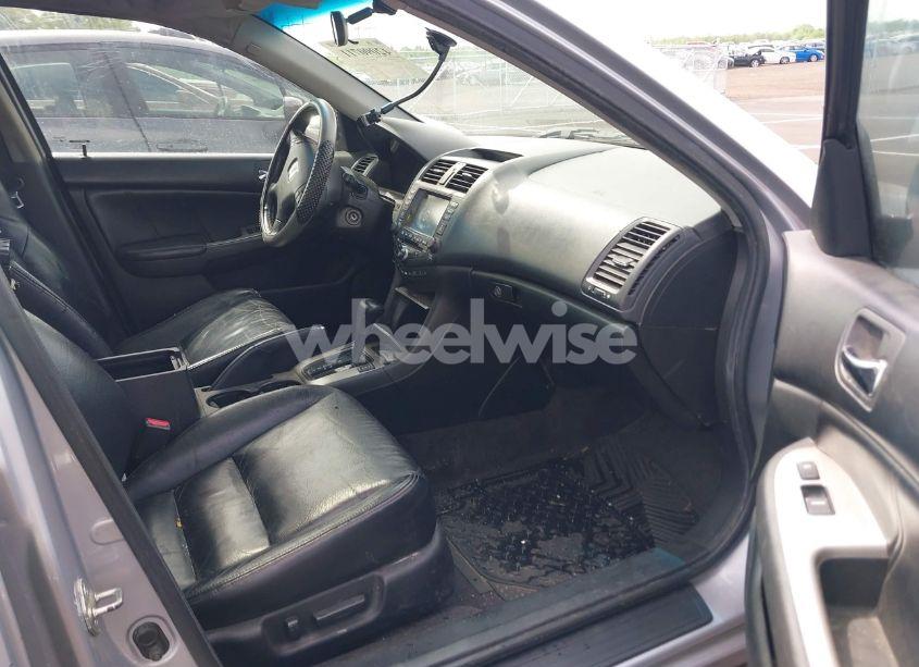 Photo 5 of 2005 Honda Accord 3.0 EX (VIN 1HGCM66875A077467)