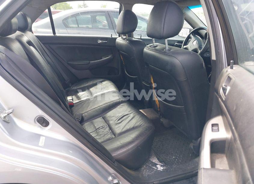 Photo 8 of 2005 Honda Accord 3.0 EX (VIN 1HGCM66875A077467)