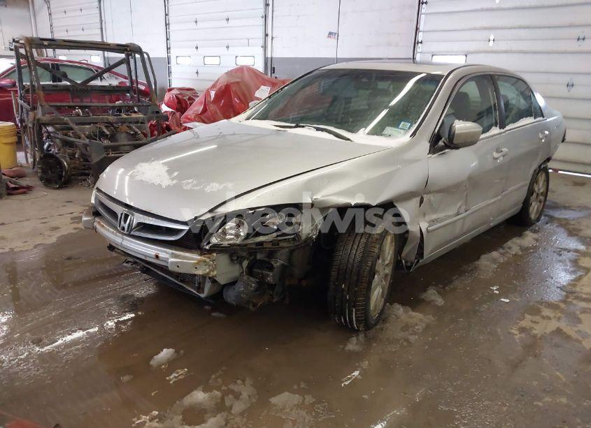 Photo 2 of 2006 Honda Accord 3.0 EX (VIN 1HGCM66876A071038)