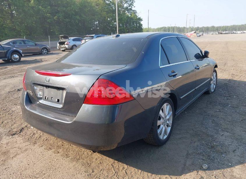 Photo 4 of 2007 Honda Accord 3.0 EX (VIN 1HGCM66877A014291)